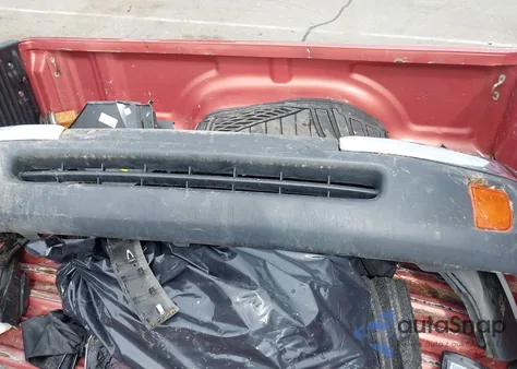 1998 Toyota Tacoma из США, поврежденный, VIN 4TAPM62N6WZ021949